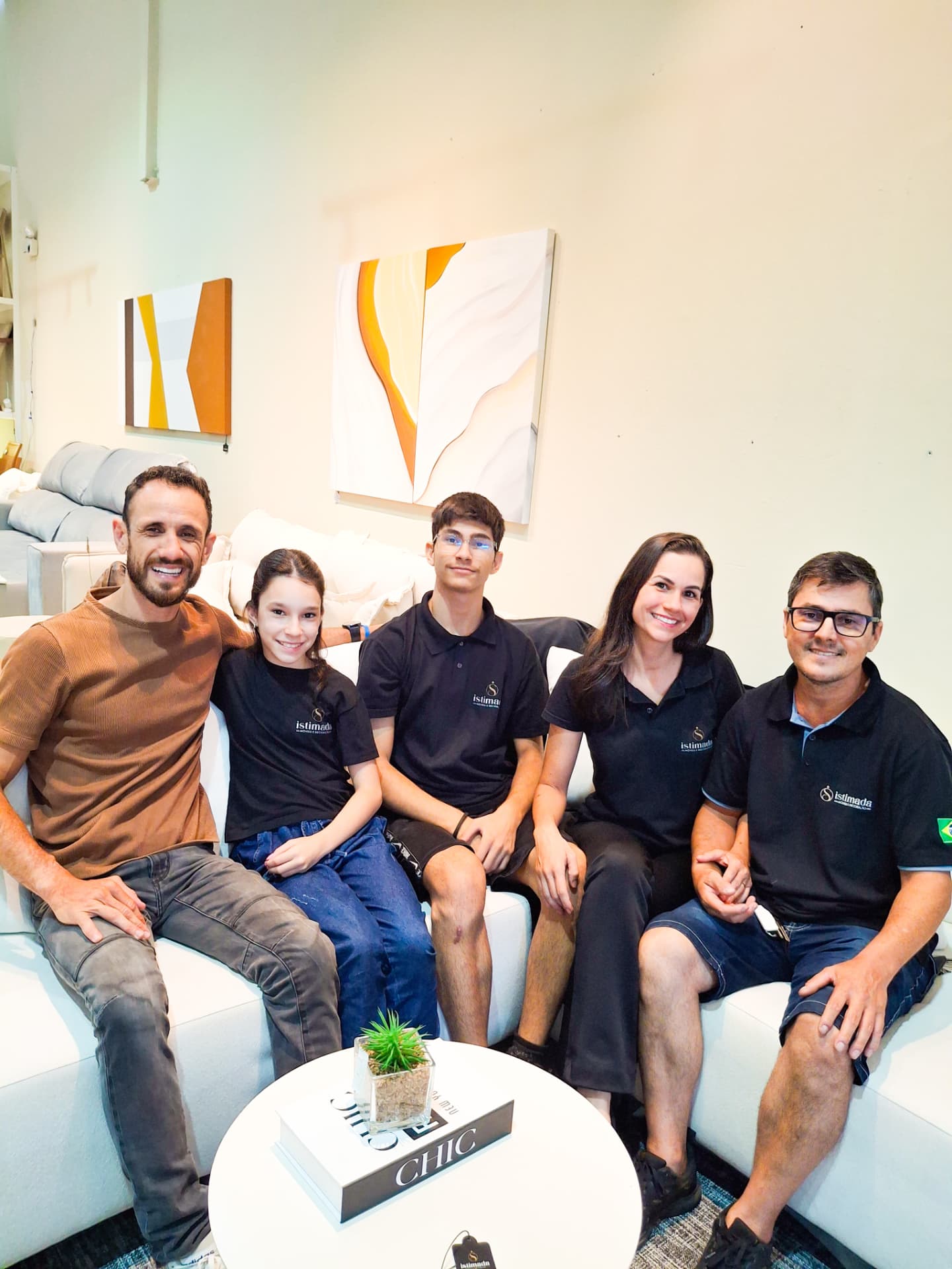 Domark Digital com a equipe da Istimada Móveis e Decorações